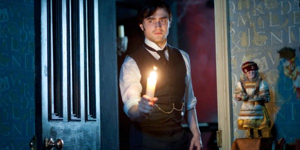 Daniel-Radcliffe_Woman-in-Black-Still Daniel-Radcliffe_Woman-in-Black-Still