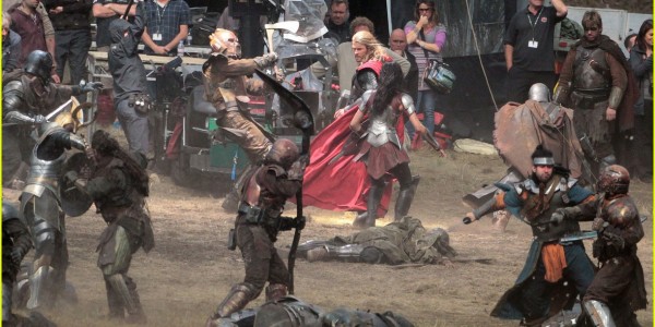 Chris Hemsworth Is Back In Action As Thor!!